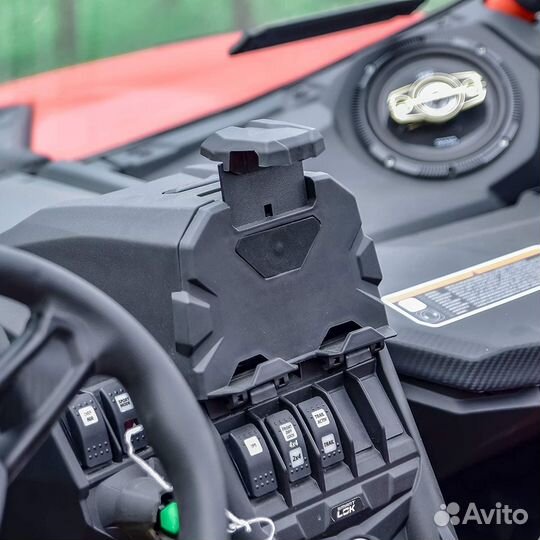 Держатель планшета-бардачок BRP Can-Am Maverick X3