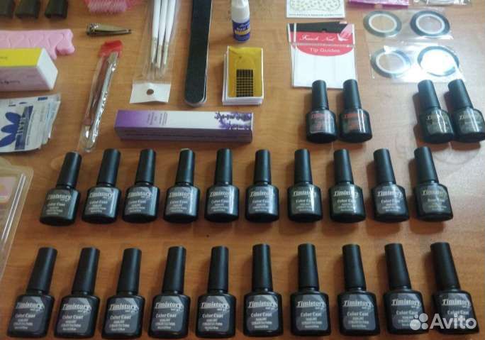 Все для маникюра 120 Вт лампа и 20 лаков цветных