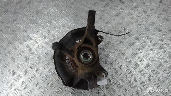 Кулак поворотный левый Toyota Voxy R60 (01-07) 2.0