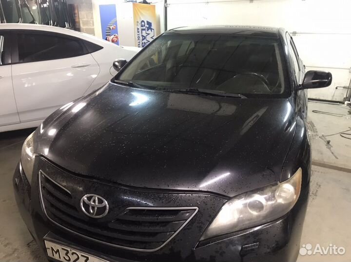 Лобовое стекло Toyota Camry 40