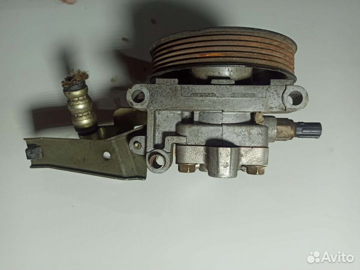 Насос гидроусилителя Mazda L3-DE