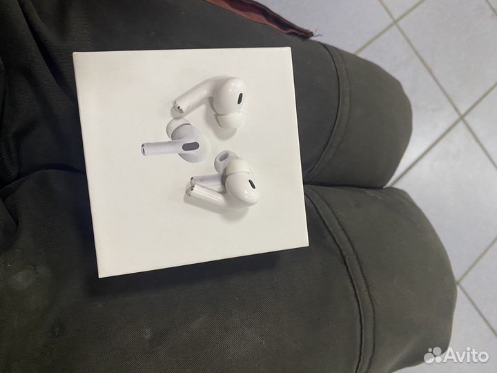 Продам наушники AirPods Pro 2