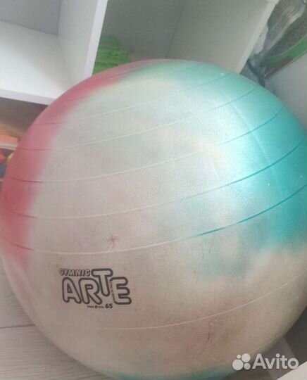 Гимнастический мяч фитбол