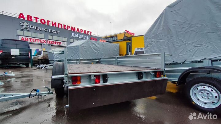 Двухосный прицеп длиной четыре метра