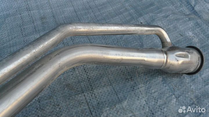 Горловина топливного бака Ford Focus II