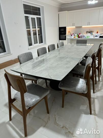 Стол и стулья комплект