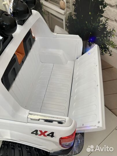 Электромобиль Toyota