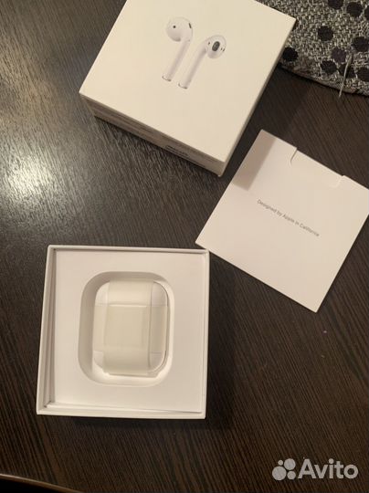 Airpods оригинал бу
