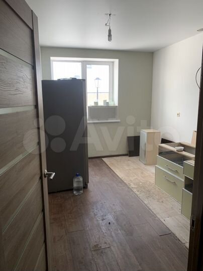 Доля в 1-к. квартире, 38,8 м², 1/5 эт.