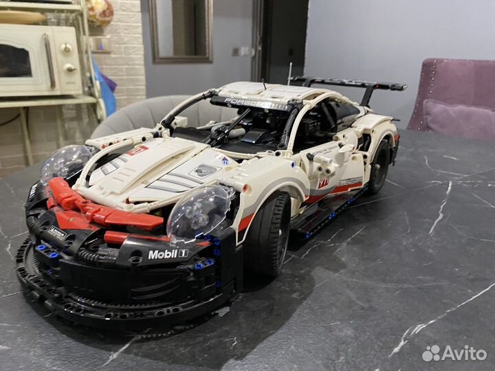 Lego Technic 42096 Porsche 911 RSR