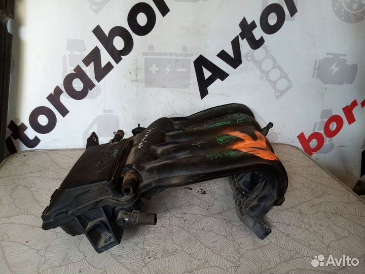 Коллектор впускной Nissan Juke 1.6 HR16 2012