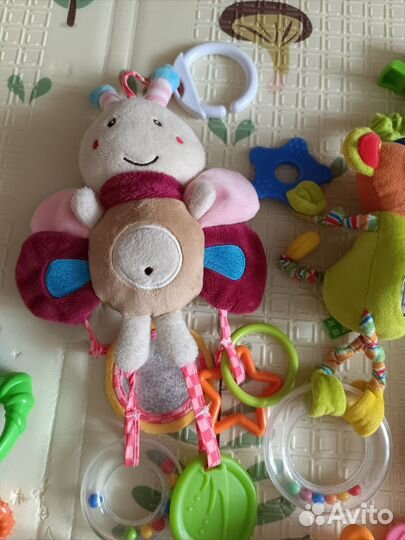 Детские игрушки пакетом от 0 до 1 года