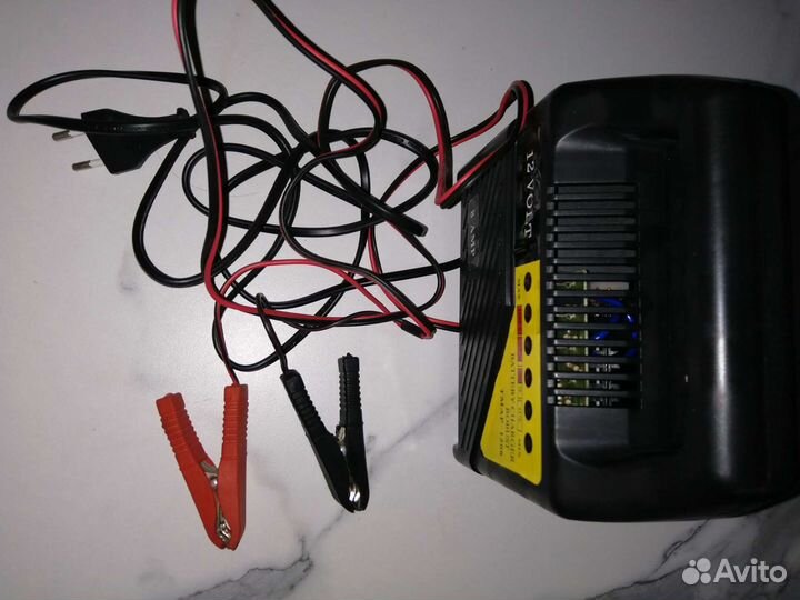 Зарядка для автомобильного аккумулятора