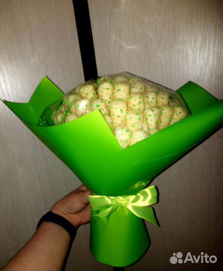 Сладкие букеты из конфет. Шоколадные наборы