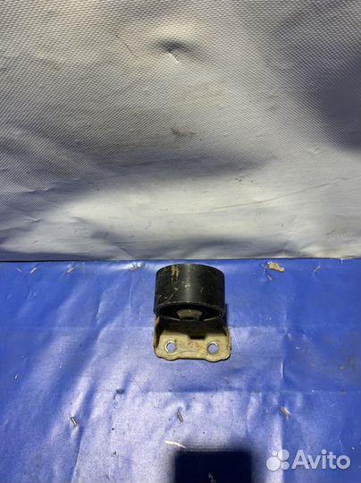 Подушка двигателя задняя mitsubishi galant e32a