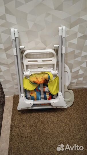 Детский стульчик для кормления