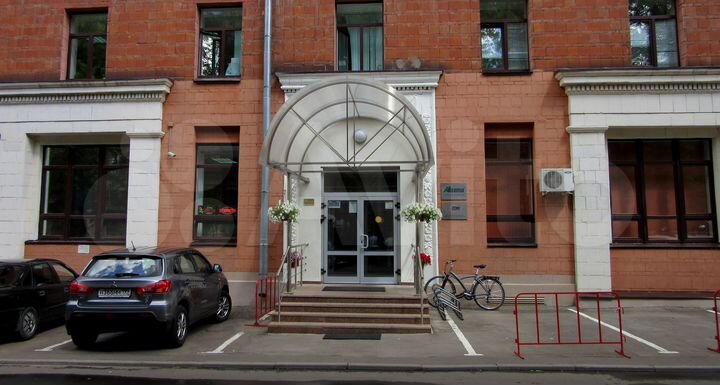 Торговая площадь, 239.4 м²