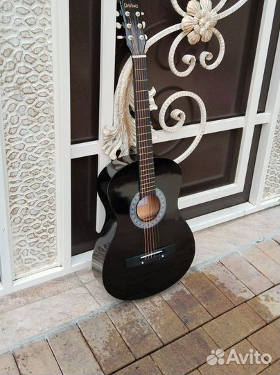 Гитара акустика (новая)