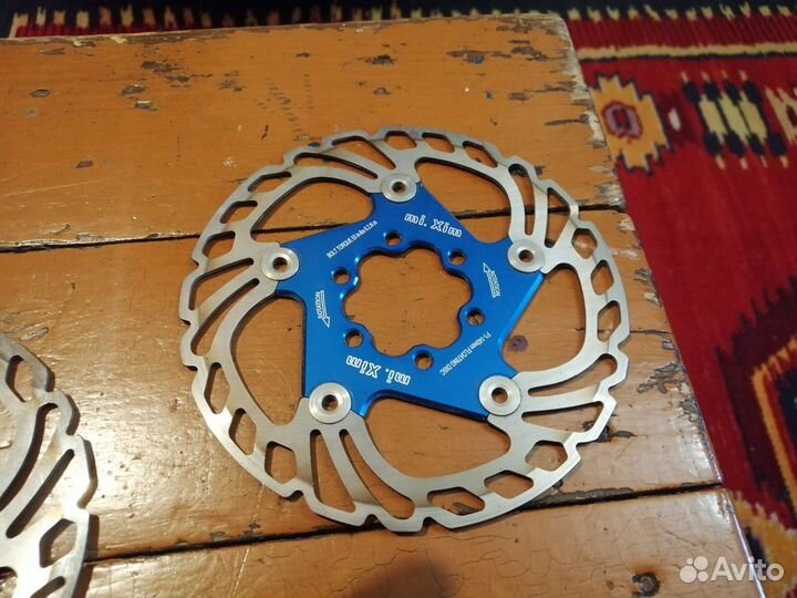 Продам диски тормозные, 140