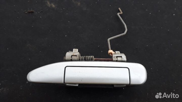 Ручка двери nissan wingroad y11