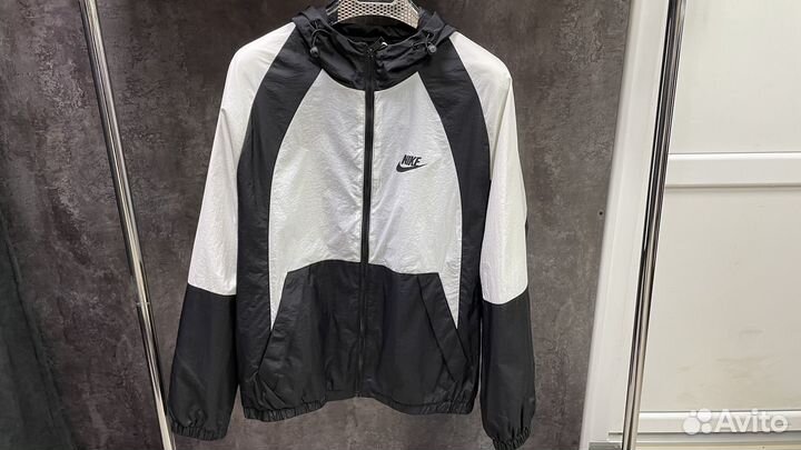 Ветровка легка nike