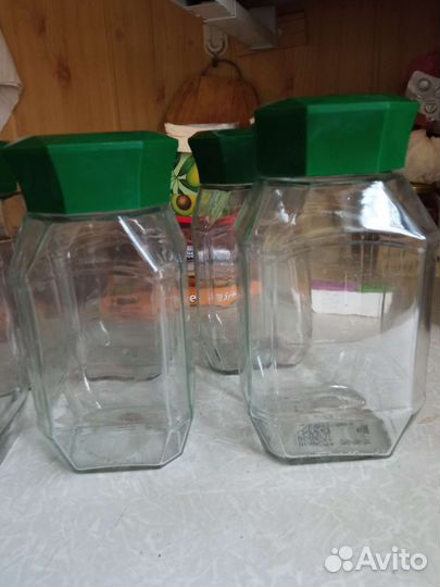 Банка стеклянная