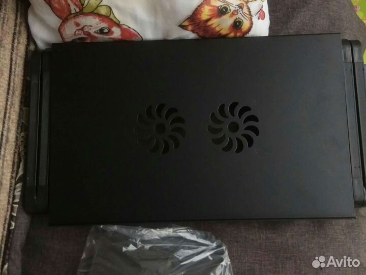 Столик для ноутбука