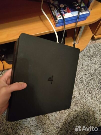 Play Station 4 Slim 1tb