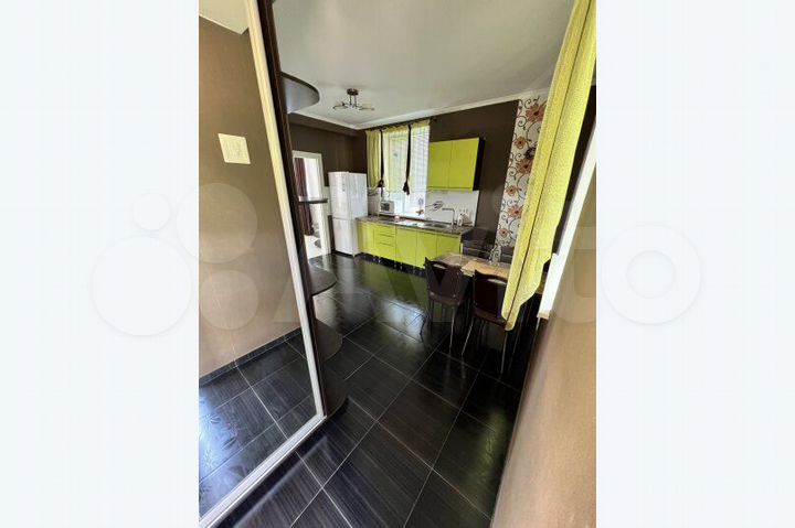 1-к. квартира, 42 м², 4/4 эт.