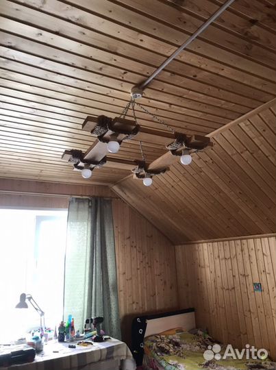 Люстра из дерева