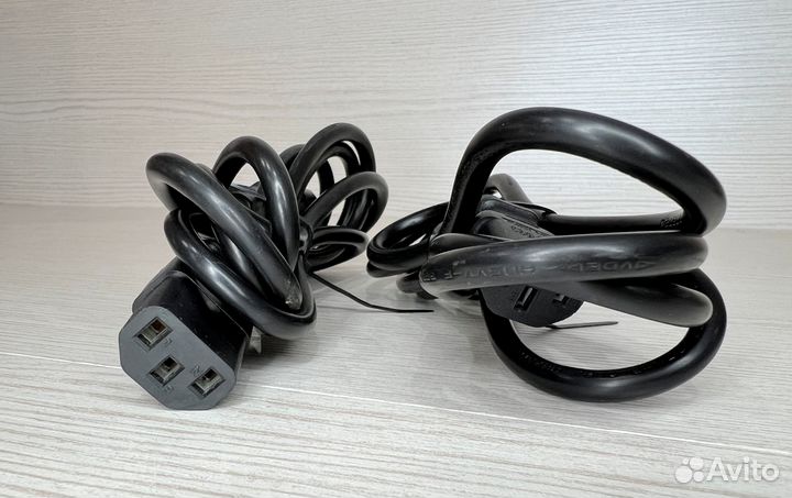 Кабель питания от бесперебоника до пк