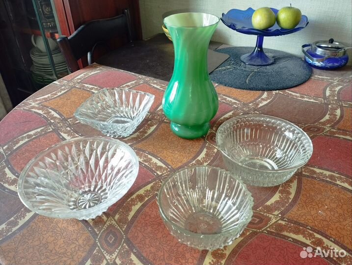 Салатники, конфетницы, ваза. Стекло.СССР