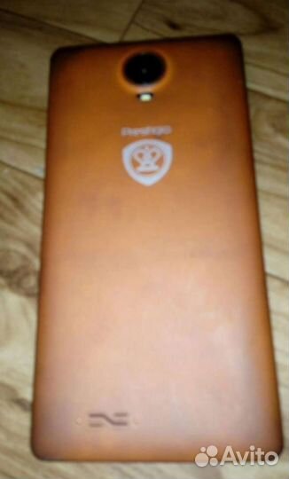 Prestigio Wize E3, 4 ГБ