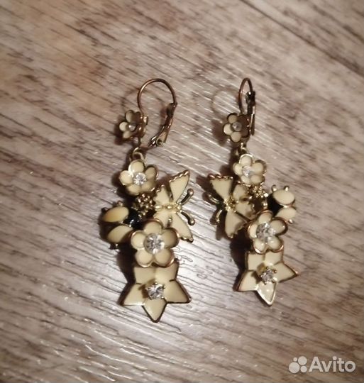 Серьги и заколки