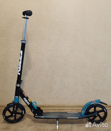 Складной самокат Roces 200 с амортизатором