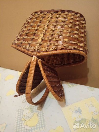 Корзина из ивовой лозы