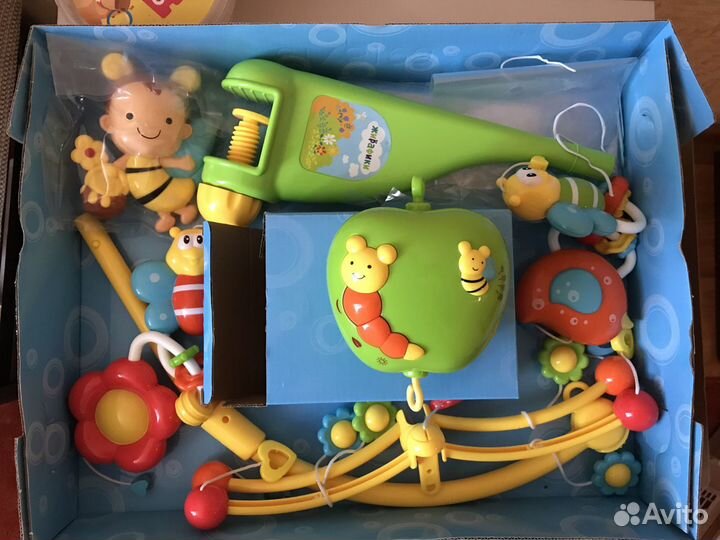 Мобиль на детскую кроватку