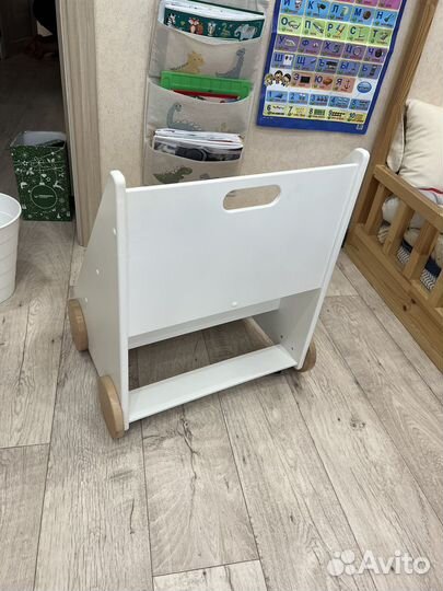 Детская полка для книг