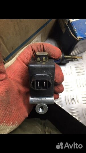 Моторчик стеклоочистителя и комплектующие к нему