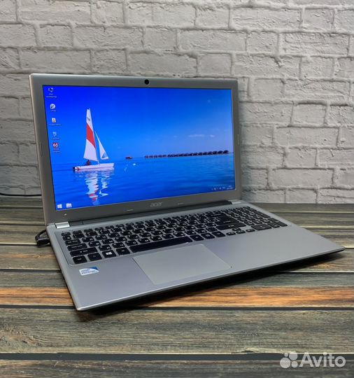 Acer 4/500Gb Pent. GeForce 620m. Подсветка клавы