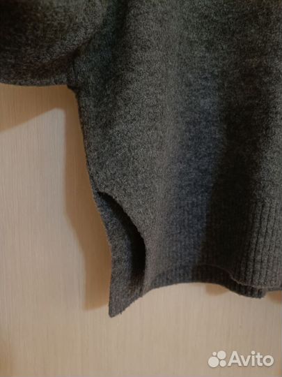 Свитер женский укороченный reserved