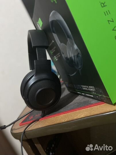Проводная гарнитура Razer Kraken X Lite череые