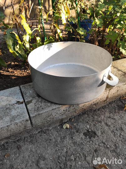 Кастрюля алюминиевая