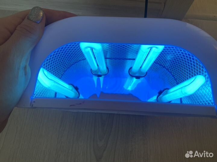 Лампа для ногтей