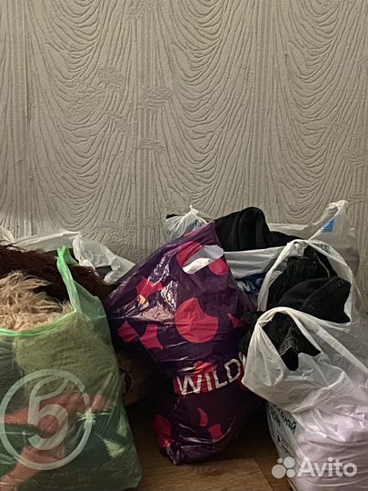 Продам хорошие вещи пакетами