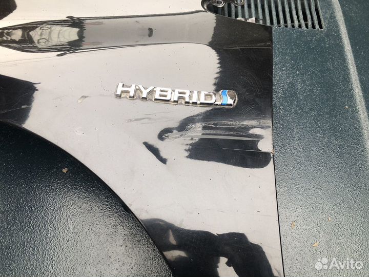 Крыло переднее