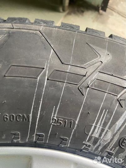 Колеса Прадо