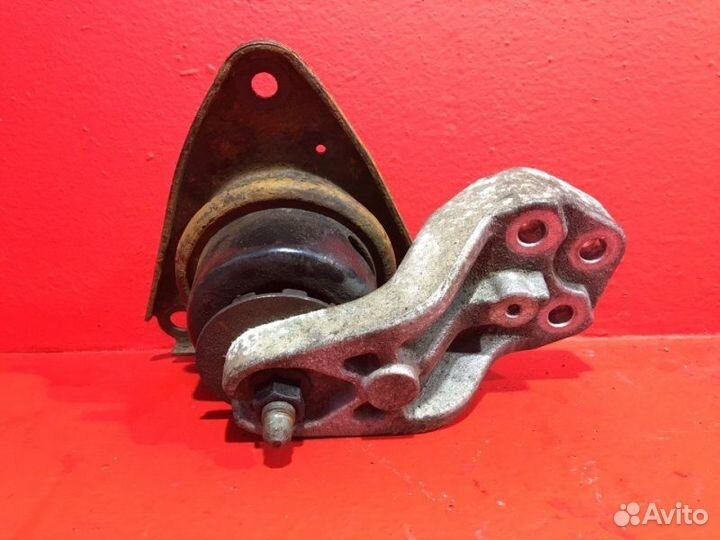 Опора двигателя правая Hyundai I30 FD G4FA 1.4