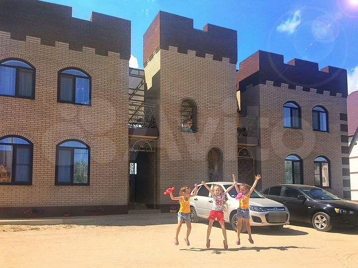 Комната 30 м² в 8-к., 1/2 эт.