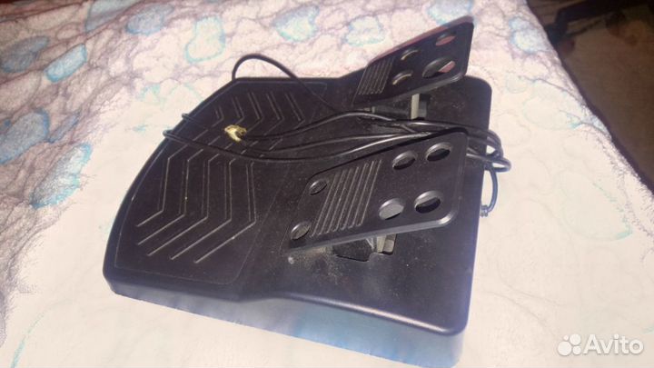 Руль и педали